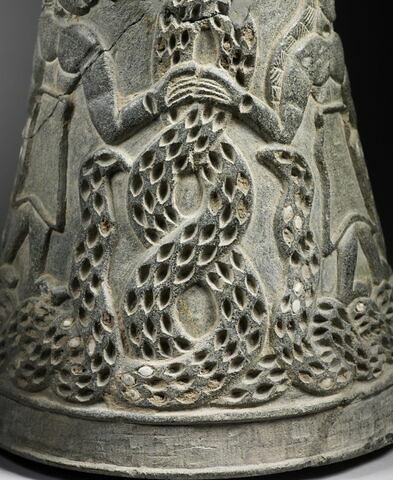 vase, image 3/5
