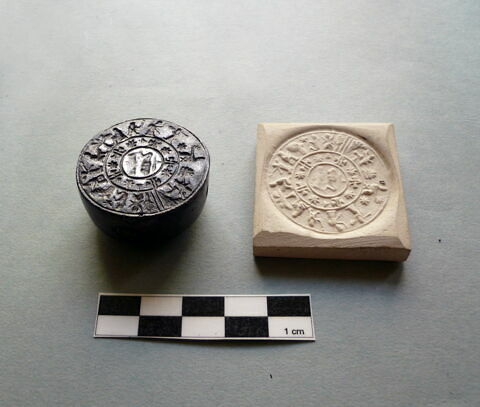 cachet, image 3/4