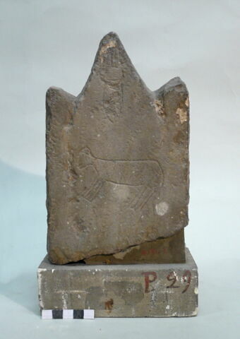 stèle  ; ex-voto, image 2/2