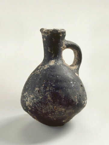 vase, image 2/2
