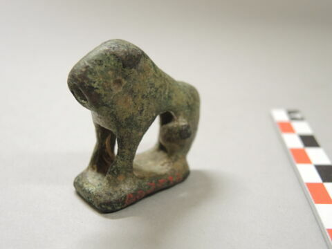 figurine, image 2/2