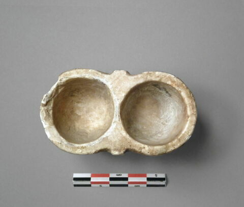 vase, image 2/2