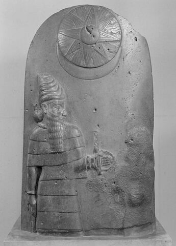 stèle, image 2/2