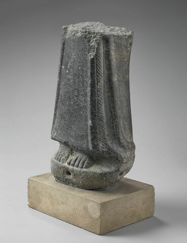 statue, image 5/10