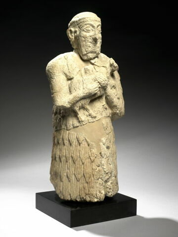 statue, image 8/15