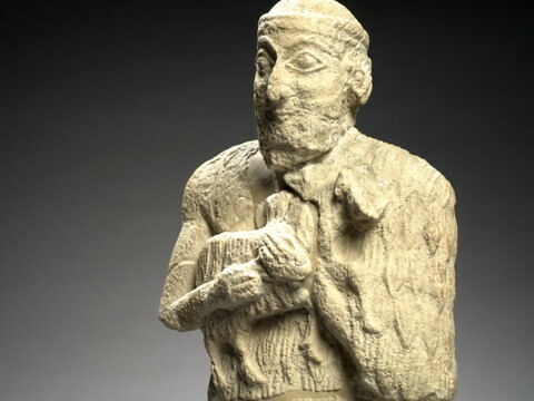 statue, image 11/15