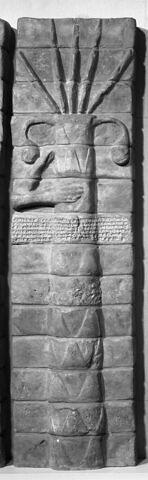 panneau de briques  ; élément du décor architectural, image 6/8