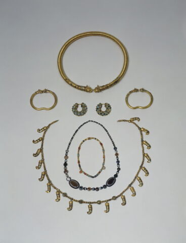 collier, image 9/10