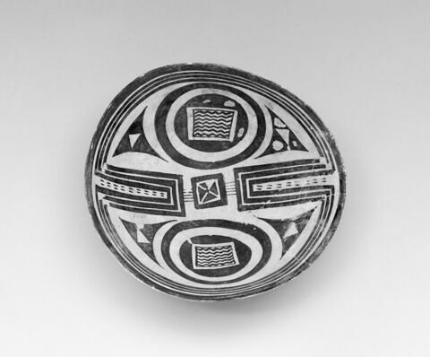 vase, image 3/5