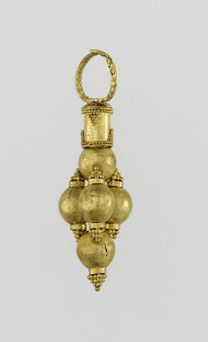 boucle d'oreille, image 2/3