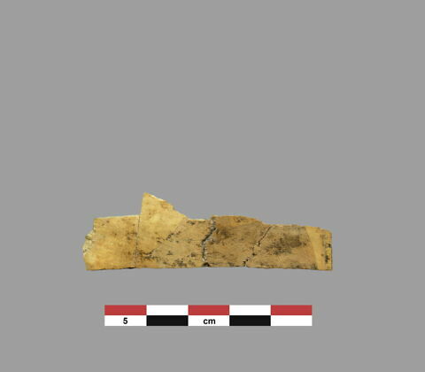 plaquette  ; incrustation de meuble