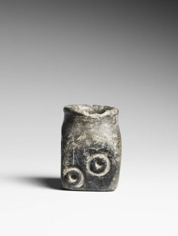 vase, image 4/8