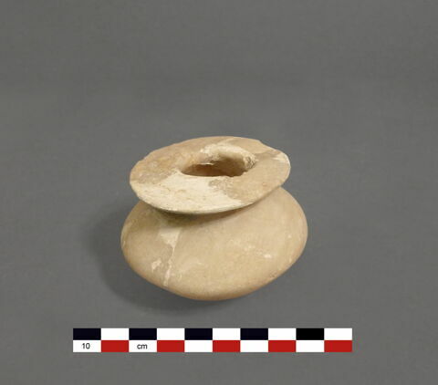 vase, image 2/2