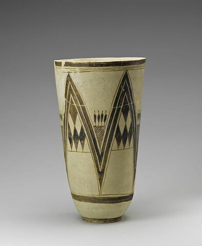 vase, image 3/4