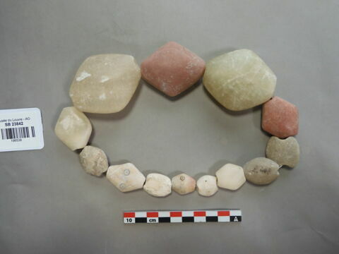 collier ; perle
