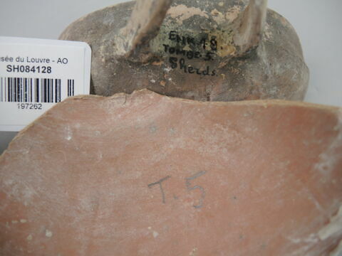 vase, image 2/2