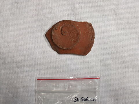 pot, image 2/2