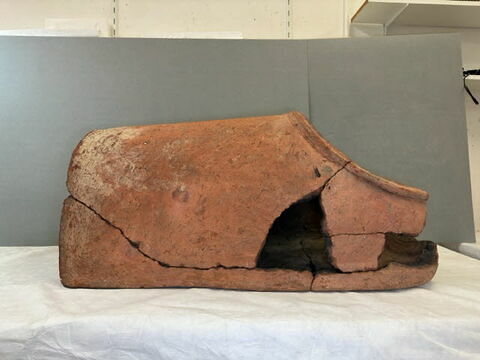 sarcophage sabot  ; cuve de sarcophage ; couvercle de sarcophage