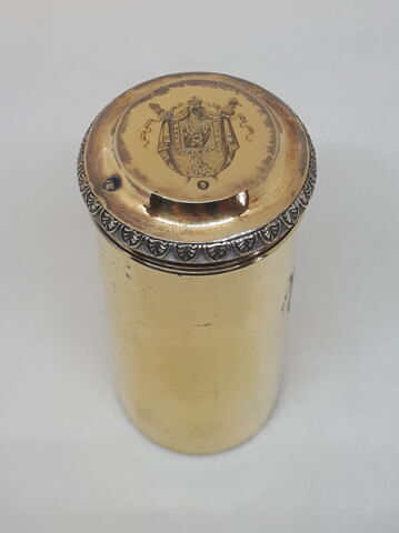 Boîte cylindrique du nécessaire de Napoléon Ier puis du tsar Alexandre Ier, image 2/3