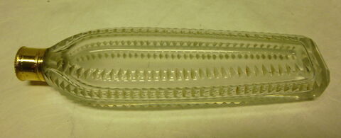 Deux paires de flacons et un grand flacon long, en cristal à bouchon en argent, du nécessaire de voyage, image 2/3