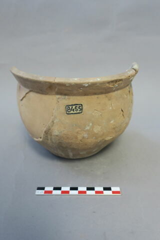 oule ; pot fragment