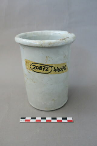pot, image 2/3