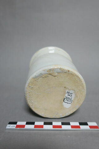 pot, image 3/3
