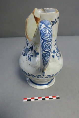 pichet ; broc, image 5/5