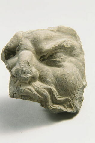 Fragment de visage moustachu, image 2/6