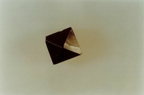 objet indéterminé, image 2/2