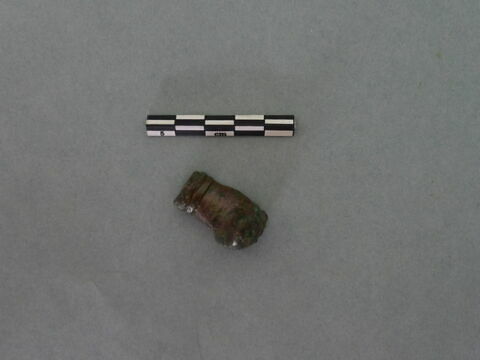 tube, fragment, image 2/3