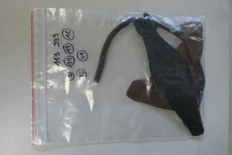 chaussure, fragment ; semelle de chaussure, fragment, image 2/3