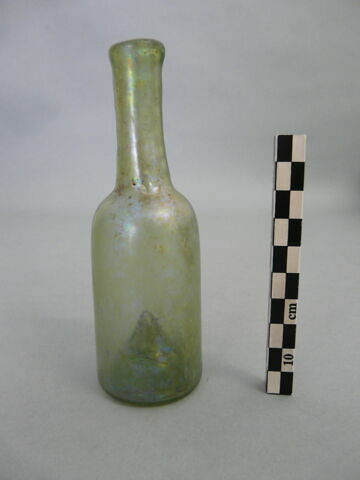 flacon cylindrique, fragment, image 3/3