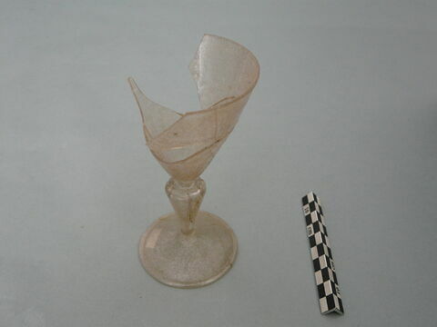 verre à jambe à tige