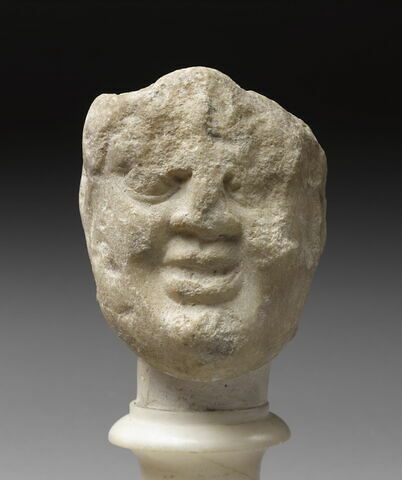 statuette, image 2/3