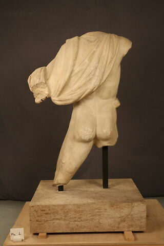 statue, image 3/4