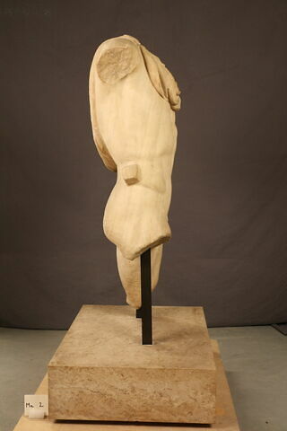 statue, image 4/4