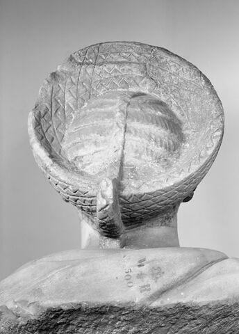 statue, image 7/10