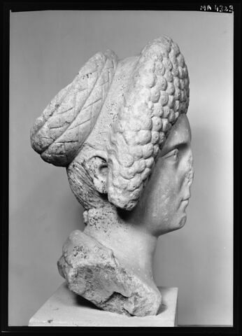 statue, image 4/5