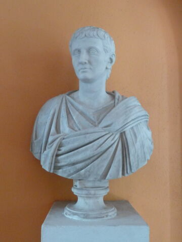 statue en buste