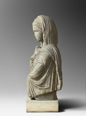 statue, image 6/6