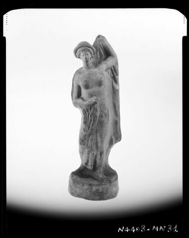figurine, image 2/2