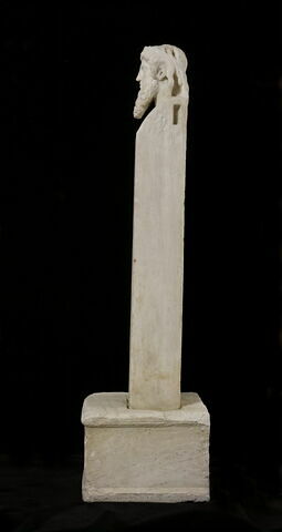 statue ; base de statue, image 4/8