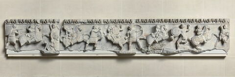 Frise du temple d'Artemis à Magnésie du Méandre, image 2/2