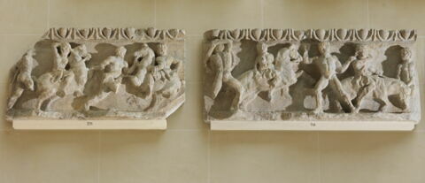 Frise du temple d'Artemis à Magnésie du Méandre, image 2/2