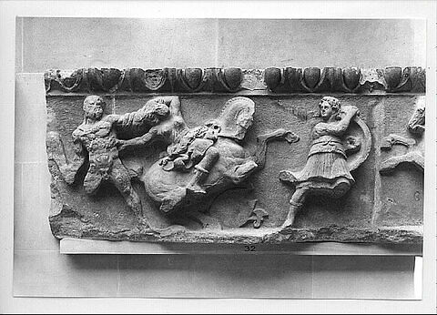 Frise du temple d'Artemis à Magnésie du Méandre, image 2/4