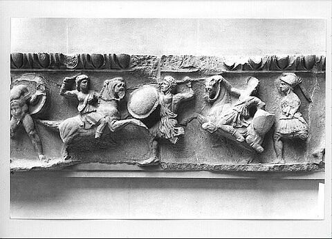 Frise du temple d'Artemis à Magnésie du Méandre, image 3/3