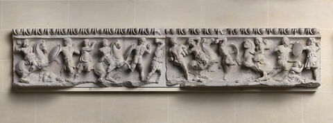 Frise du temple d'Artemis à Magnésie du Méandre, image 2/2