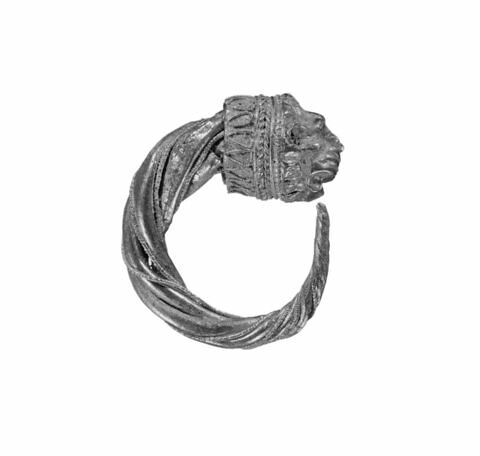 boucle d'oreille