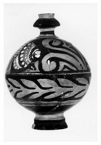 pyxis avec couvercle, image 2/4